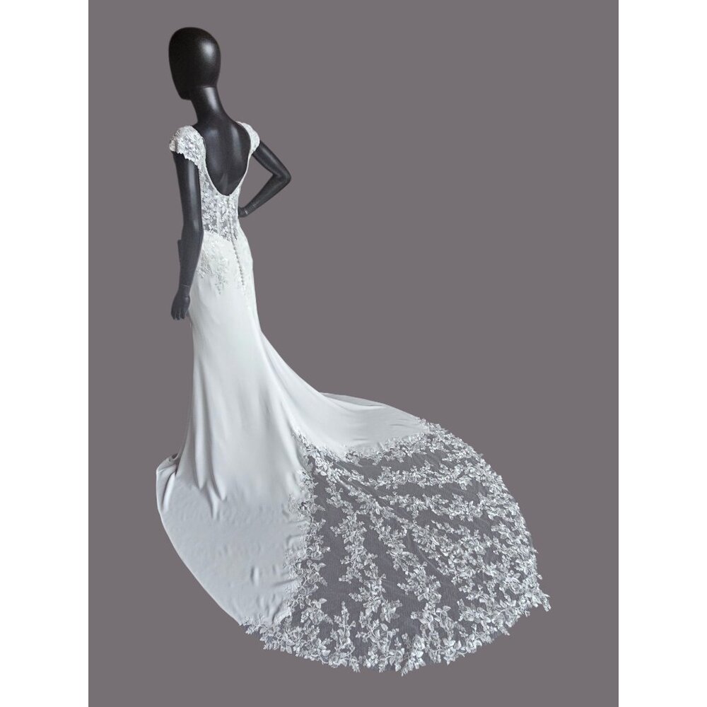NWOT Ivory Crepe Fitted Cap Sleeve Wedding Gown - Mori Lee - Picture 10 of 16